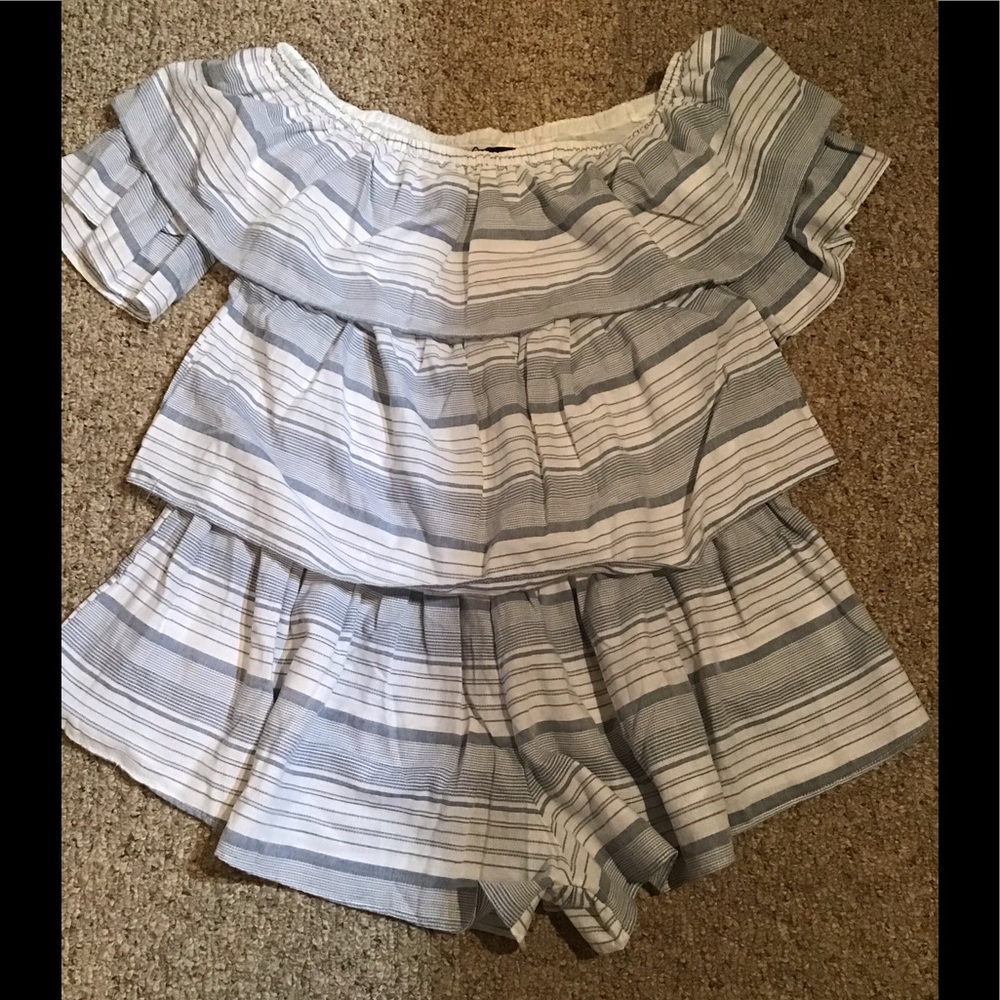 Women’s size large one pice jumpsuit romper NWT blue and white rampage